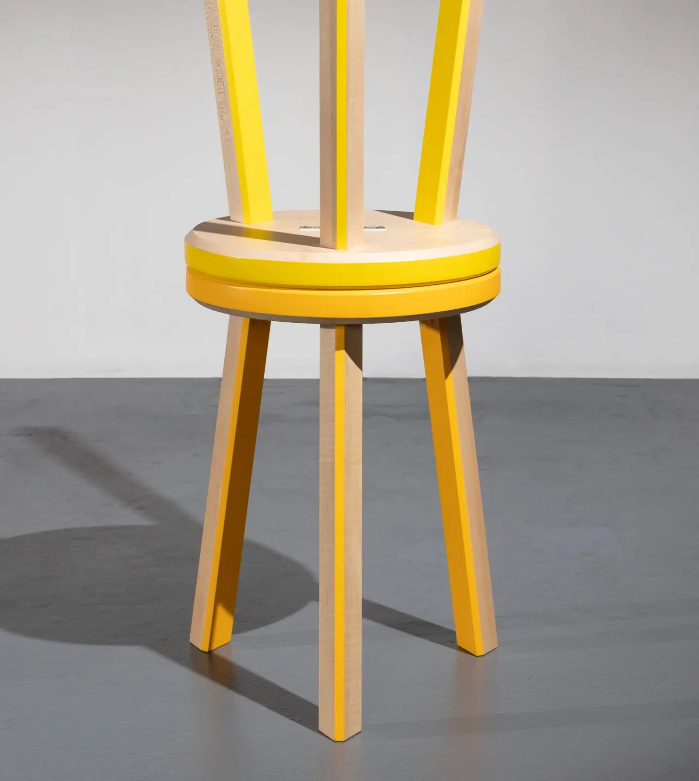 Adding some color to the feed. Yellow - Orange combo, Trio Stools 19" chair height. 
#stool #chair #seating #sidetable #furniture #design #modern #color #creative #accessories #accent #interiors #interior123 #interiordesign #decoration #designinspo #designideas #interiorstyle